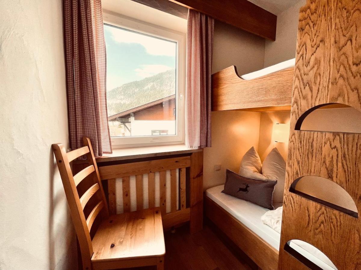 Pension Kreuzeck - Dein Gluecksplatz Am Lech Weissenbach am Lech Bagian luar foto