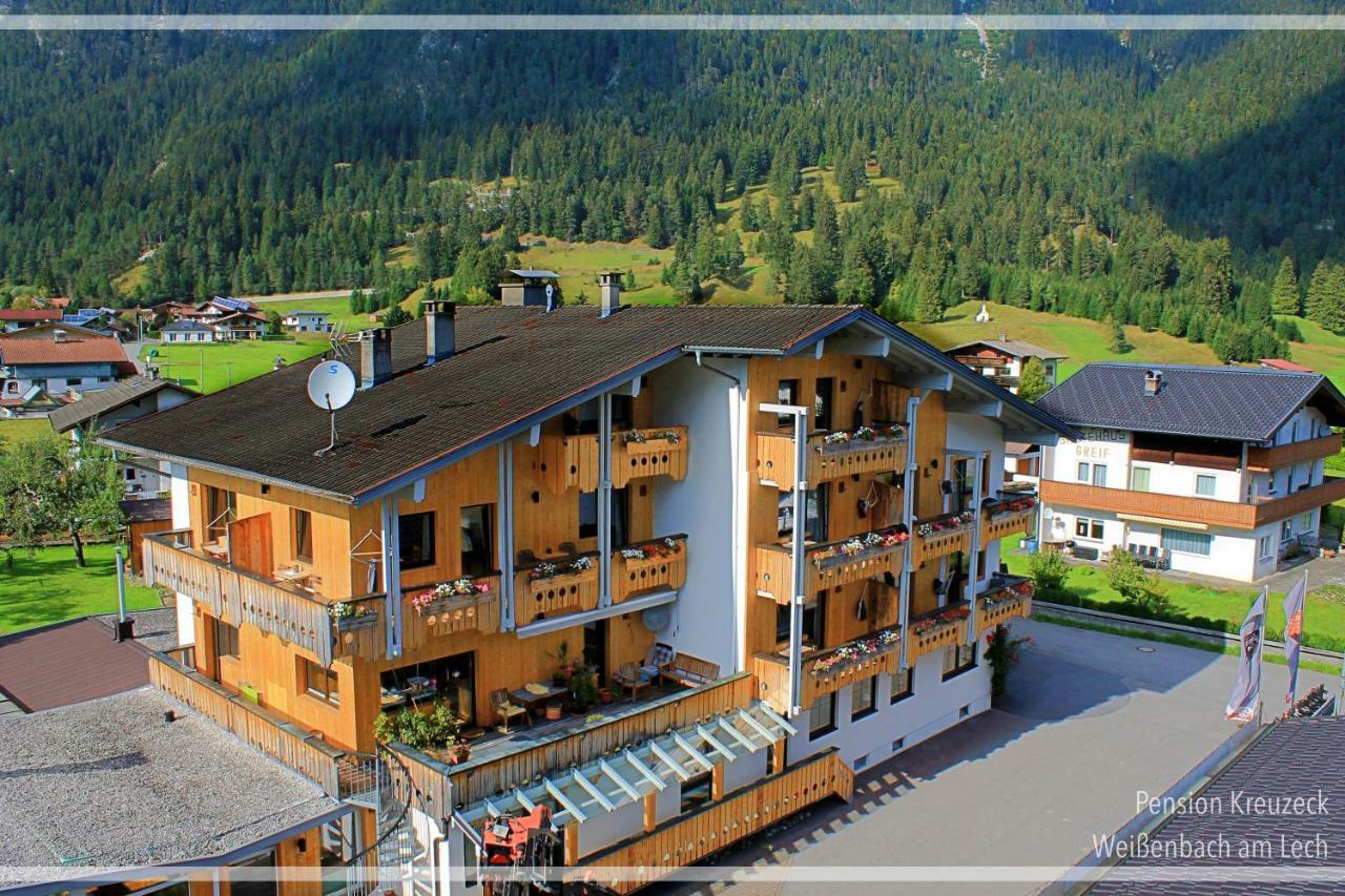 Pension Kreuzeck - Dein Gluecksplatz Am Lech Weissenbach am Lech Bagian luar foto